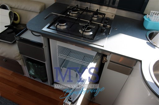 FERRETTI 39 (7)