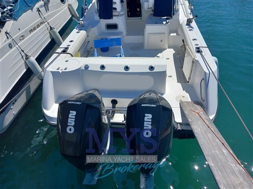 BOSTON WHALER 285 CONQUEST (1)