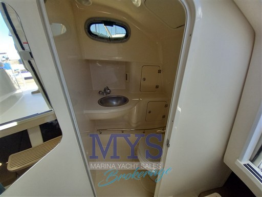 BOSTON WHALER 285 CONQUEST (21)
