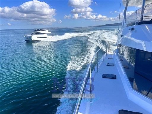 AVENTUA 38 FLY (7)