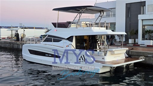 AVENTUA 38 FLY (1)
