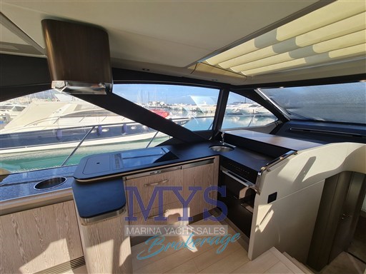 AZIMUT S6 SPORTFLY (14)