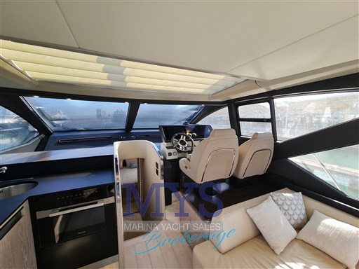 AZIMUT S6 SPORTFLY (15)
