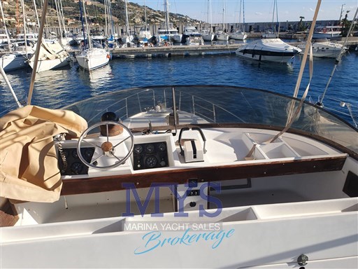 AZIMUT 43' (20)