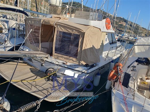 AZIMUT 43' (4)