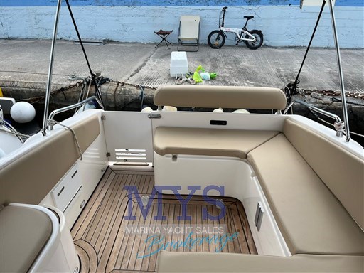 Manò Marine 25 Cruiser (34)