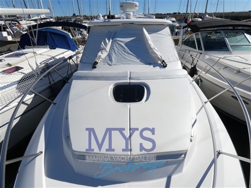 BOSTON WHALER 345 CONQUEST (4)