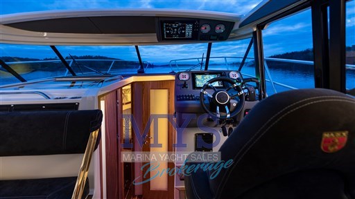 Marex 330 (4)