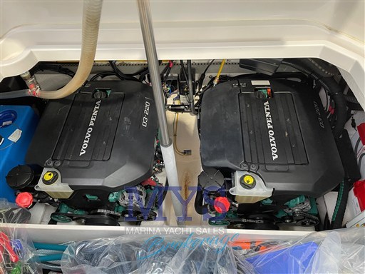 Sessa Marine Key Largo 34