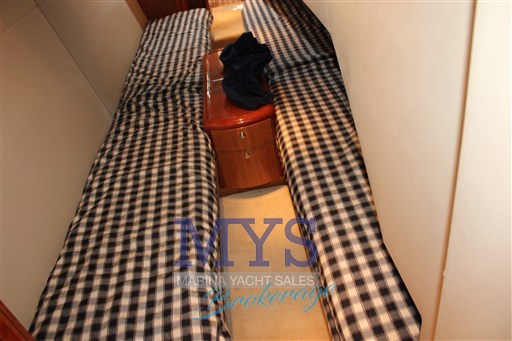 HATTERAS 54 (23)