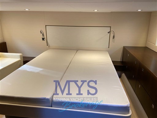 FAIRLINE TARGA 48 GT (12)