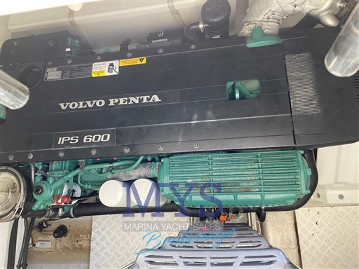 FAIRLINE TARGA 48 GT (25)