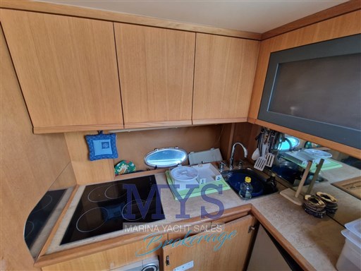 Sessa Marine C 42 HT