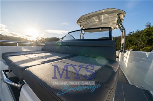 QUARKEN 27 T-TOP (22)