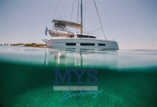 Dufour 48 Catamarans (38)