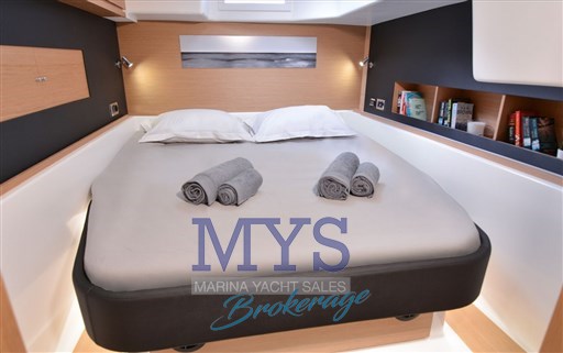 Dufour 48 Catamarans (4)