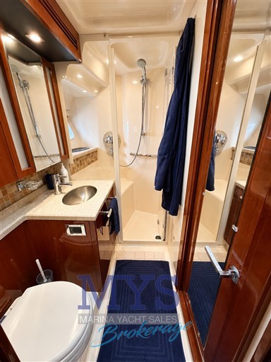 SEA RAY 505 TOILETTE 2