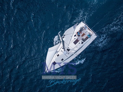BAVARIA C42 (2)