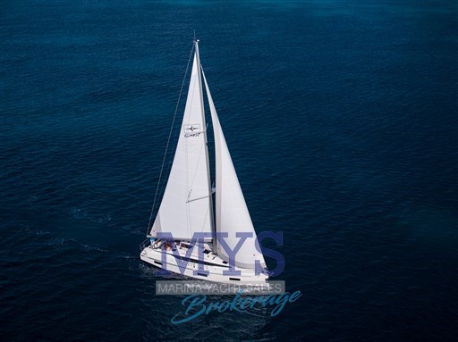 BAVARIA C42 (1)