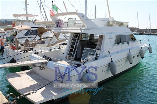 Ferretti Yachts Ferretti 39 Fly