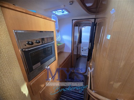 ALLIURA MARINE PRIVILEGE 465 (24)