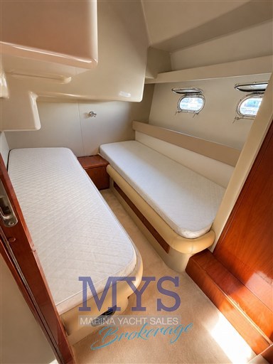 ferretti 430 camera ospiti
