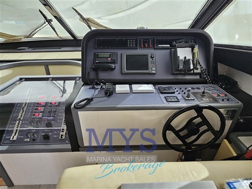 FERRETTI 70 (8)