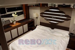 Eurobroker-galeon-560-sky-70.jpeg