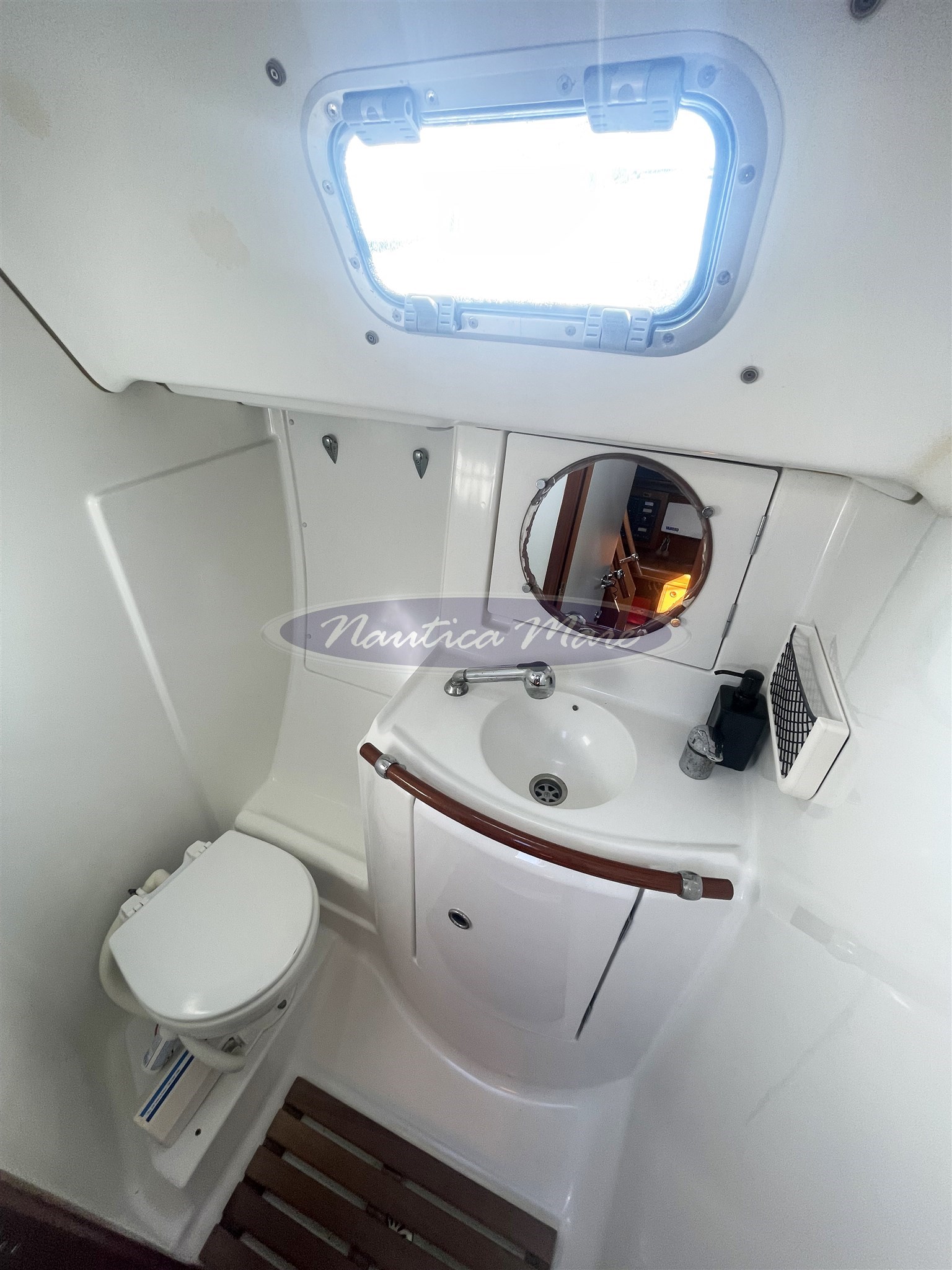 Beneteau Oceanis 411 Clipper (19)