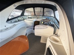 Bayliner 320 SB (12)