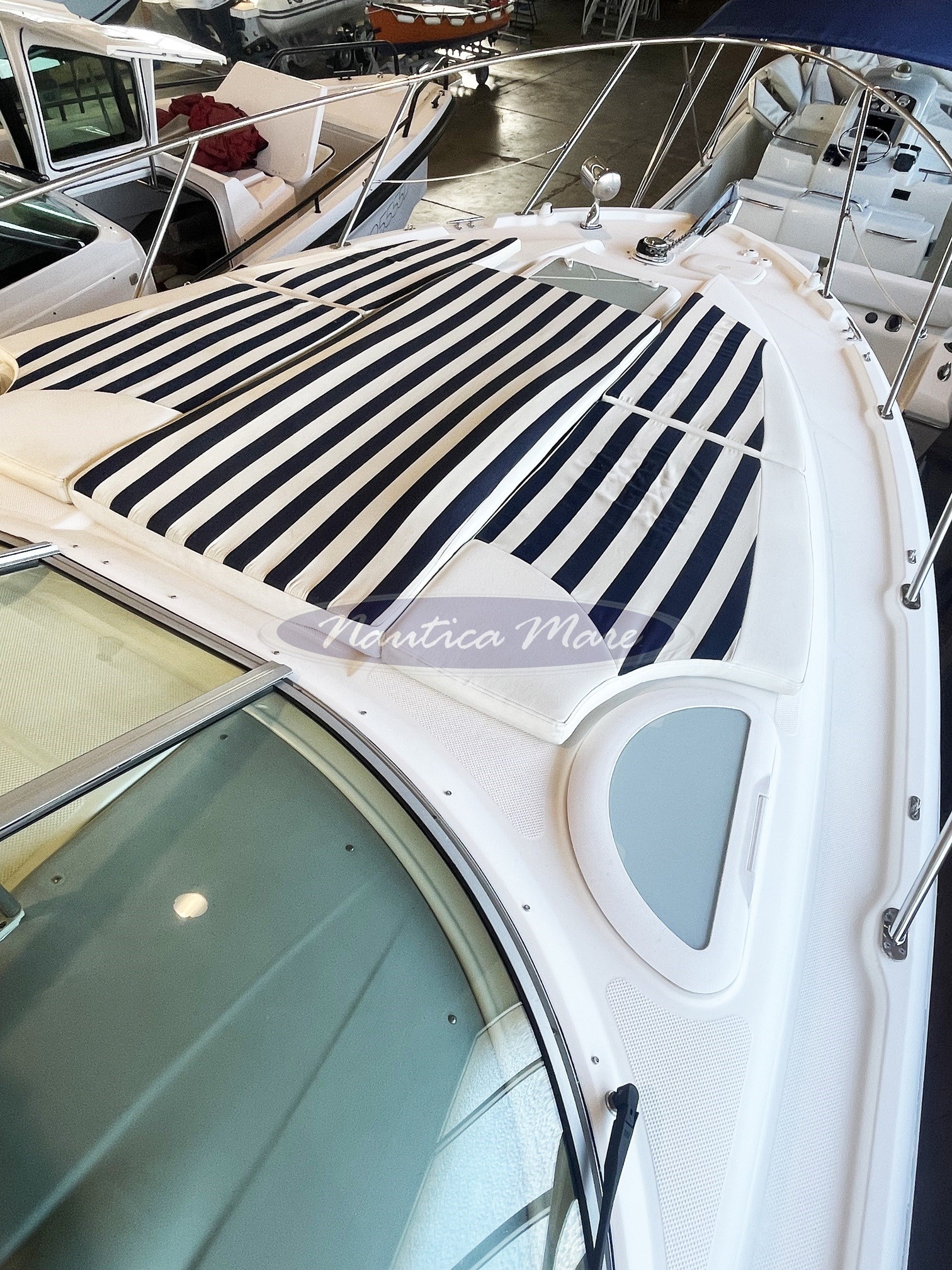 Bayliner 320 SB (19)