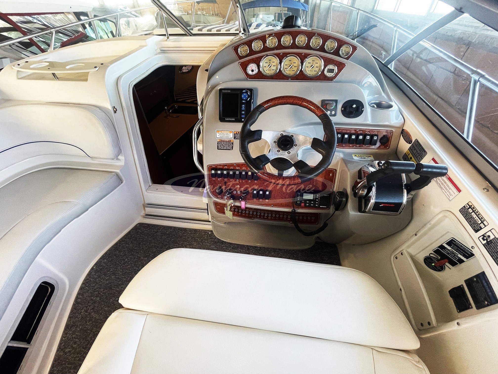 Bayliner 320 SB (10)