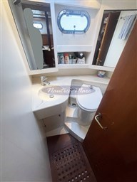 Cayman 38 walk around (20)