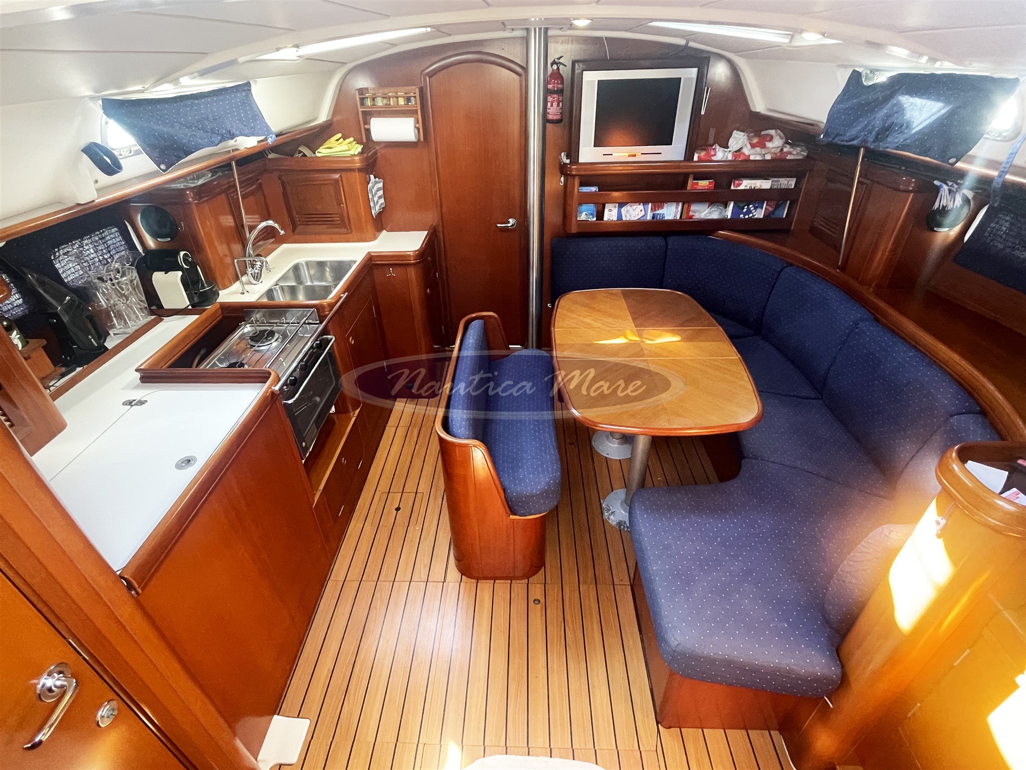 Beneteau Oceanis 411 Clipper (16)