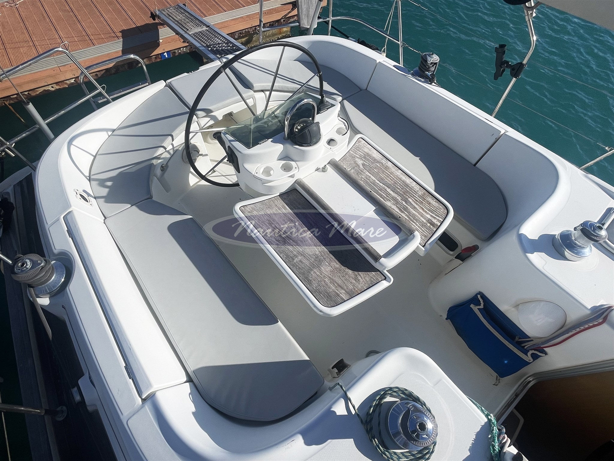 Beneteau Oceanis 411 Clipper (8)