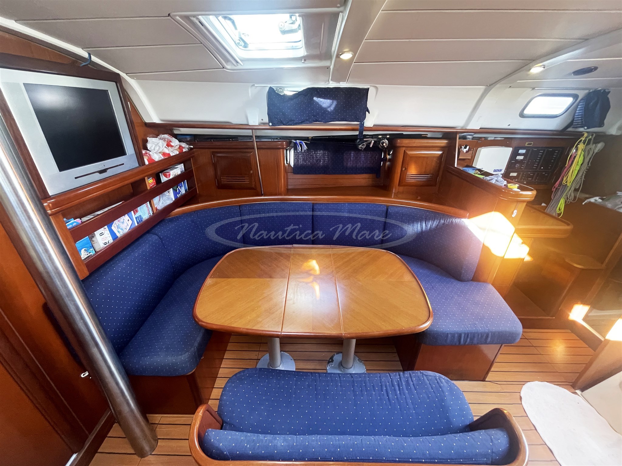 Beneteau Oceanis 411 Clipper (12)