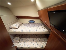 Tiara 4200 Open (44)