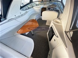 Bayliner 320 SB (5)