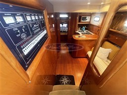 Cayman 38 walk around (16)