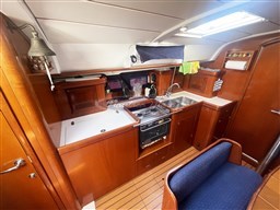 Beneteau Oceanis 411 Clipper (13)