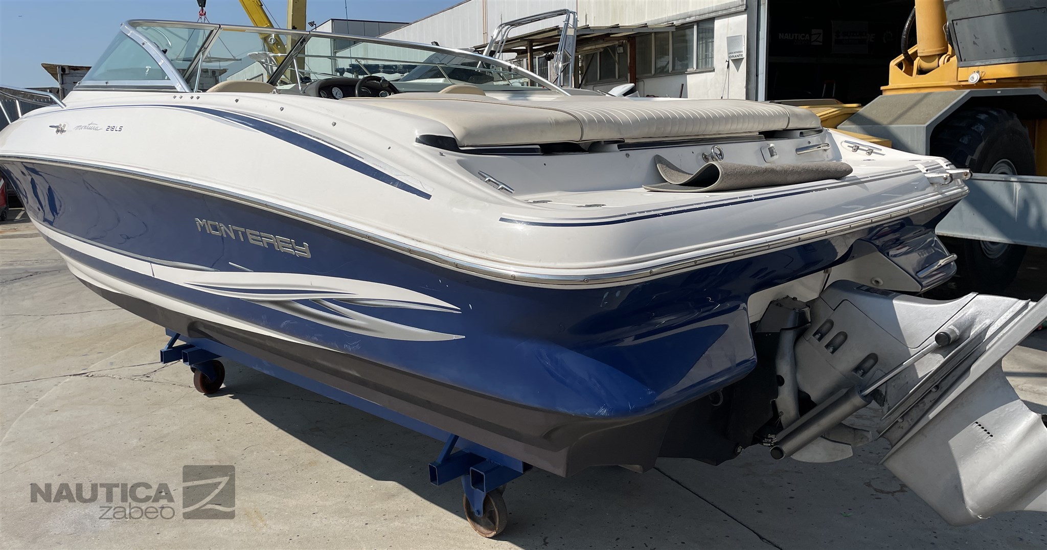 Monterey 2018 Cuddy - 02