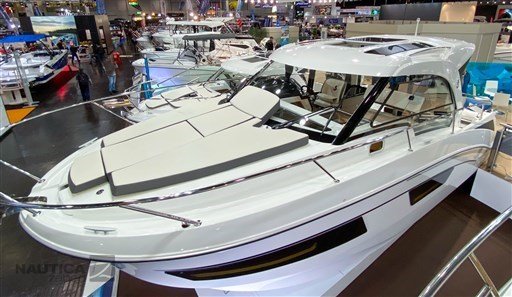 Beneteau Antares 9 Ob Fb, 2 x 200 Suzuki FB 4T I, boat 7.98 mt., boat in vendita