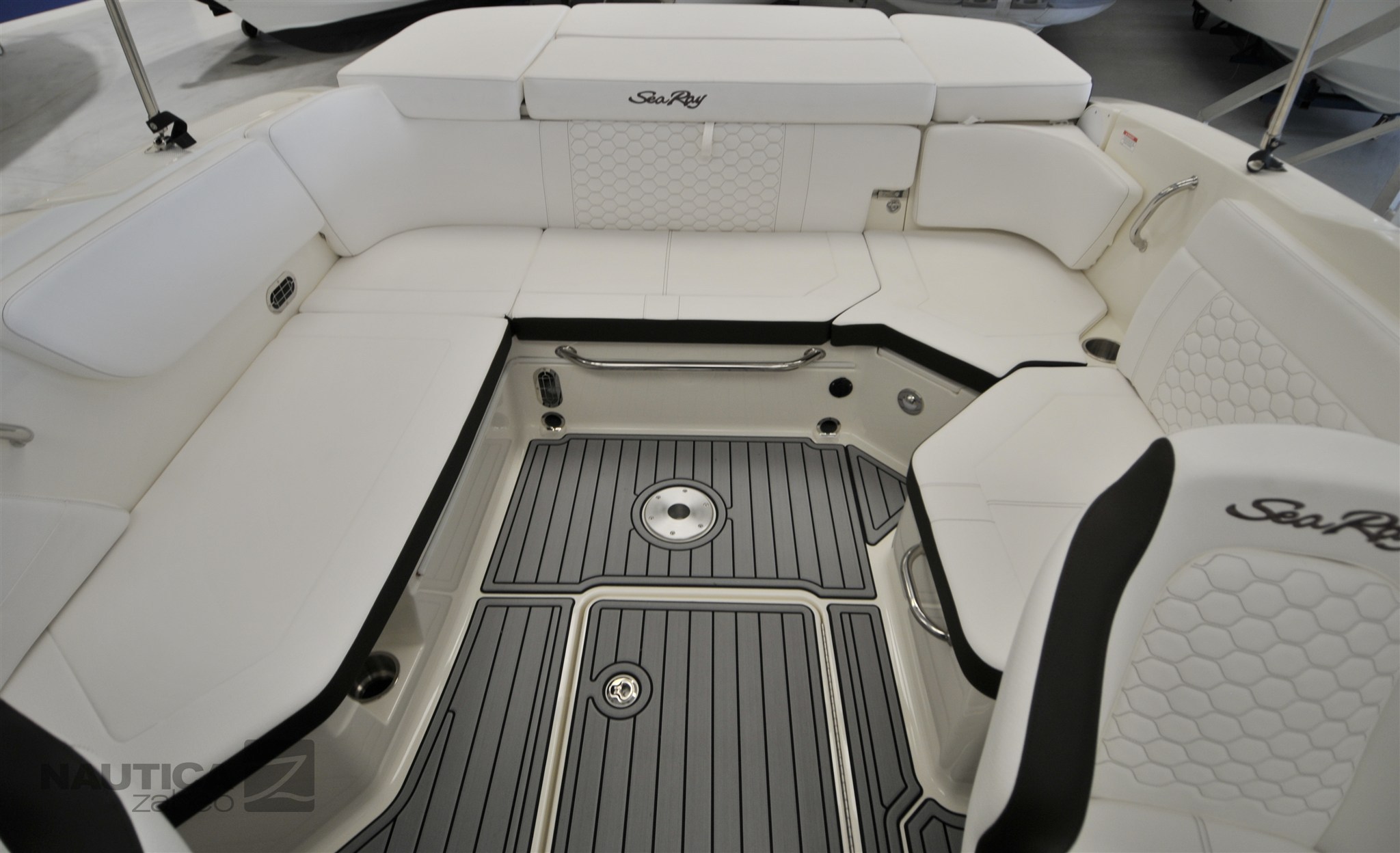 Sea ray 230 Sport - 09