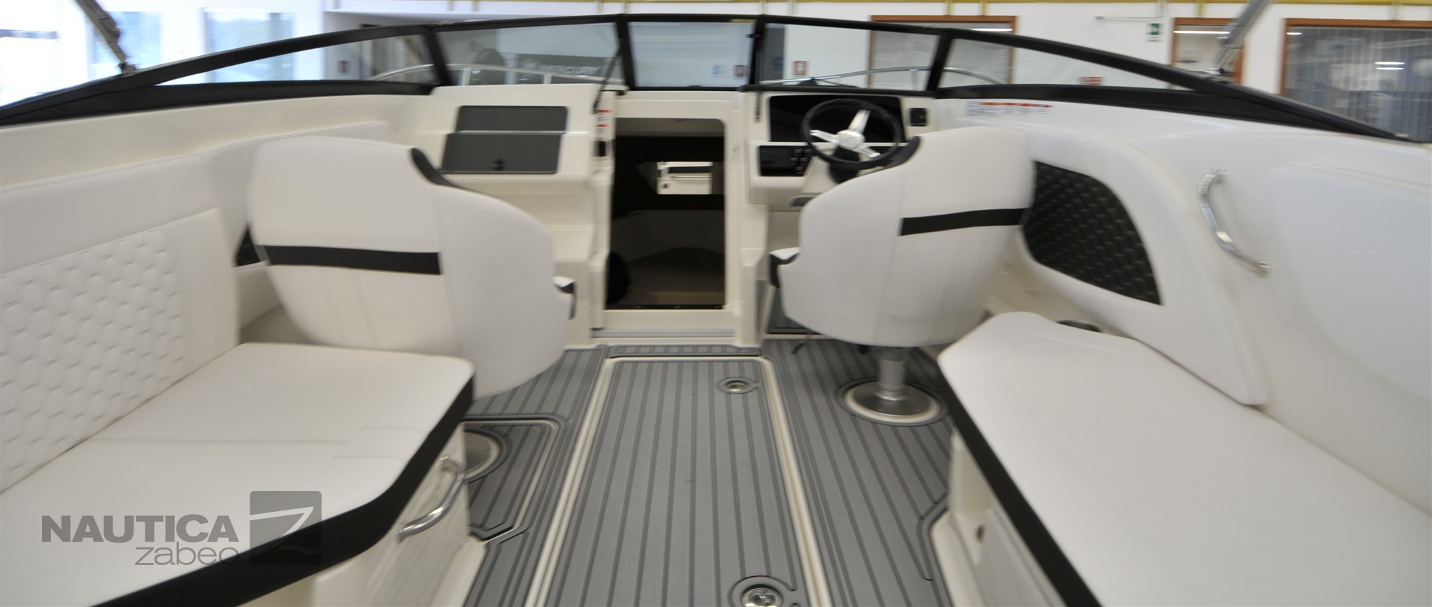 Sea ray 230 Sport - 14