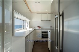 M30WA (hull #256) [hi-res]-17