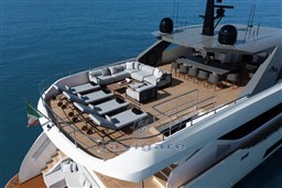 M30WA (hull #256) [hi-res]-9