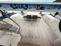 Abati-64-freeport-deck