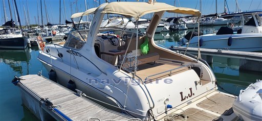 Man&ograve; Marine 24,50 Cabin