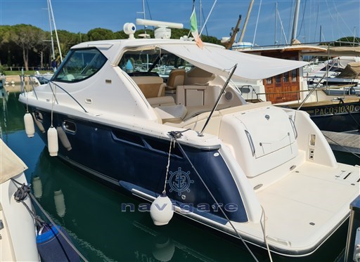 Tiara Yachts 3900 Sovran