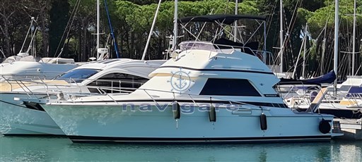 Bertram Yacht 37' Sf